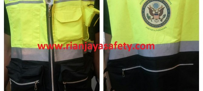 Custom Made Rompi / Safety Vest Custom Made Rompi / Safety Vest