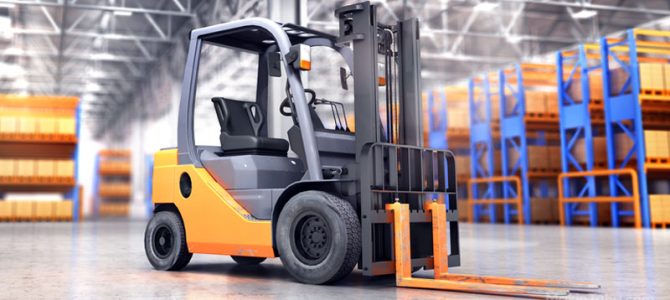 10 Tips Aman dalam Mengoperasikan Forklift